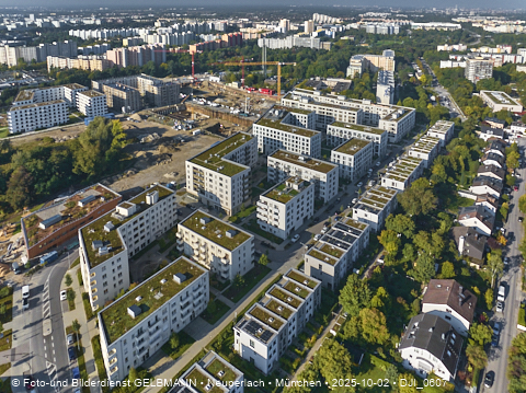 02.10.2025 - Baustelle BayernHeim und DEMOS im Alexisquartier