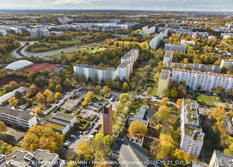 21.10.2025 - Marx-Zentrum und Karl-Marx-Ring 52-62 mit Umgebung in Neuperlach