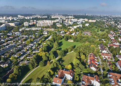 21.10.2025 - Marx-Zentrum und Karl-Marx-Ring 52-62 mit Umgebung in Neuperlach