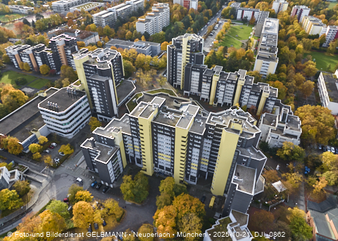 21.10.2025 - Marx-Zentrum und Karl-Marx-Ring 52-62 mit Umgebung in Neuperlach