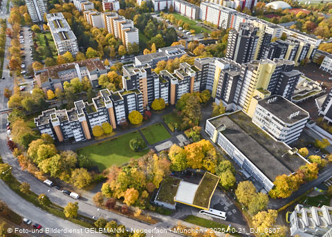 21.10.2025 - Marx-Zentrum und Karl-Marx-Ring 52-62 mit Umgebung in Neuperlach