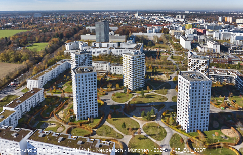 05.11.2025 - Siemenswerke in Obersendling mit Neubau einer Hochhaussiedlung