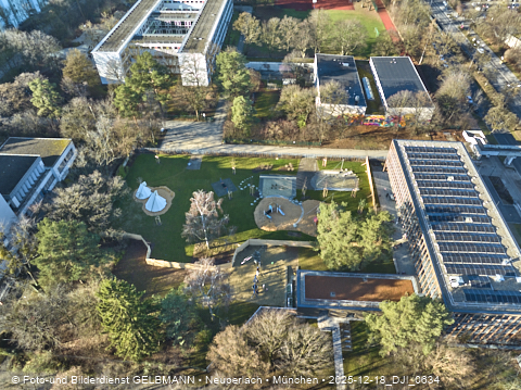 18.12.2025 - der neue Spielplatz am Kindergarten Quiddestraße 1