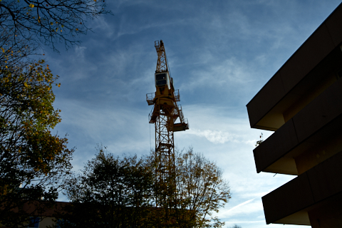 23.10.2019 - Ein Kran für den Oskar-Maria-Graf-Ring 23.10.2019 - Ein Kran für den Oskar-Maria-Graf-Ring