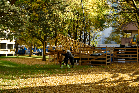 23.10.2019 - Ein Kran für den Oskar-Maria-Graf-Ring 23.10.2019 - Ein Kran für den Oskar-Maria-Graf-Ring