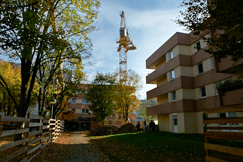23.10.2019 - Ein Kran für den Oskar-Maria-Graf-Ring 23.10.2019 - Ein Kran für den Oskar-Maria-Graf-Ring